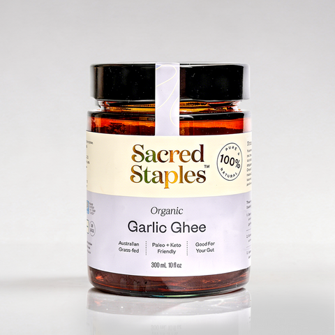 Garlic ghee close-up